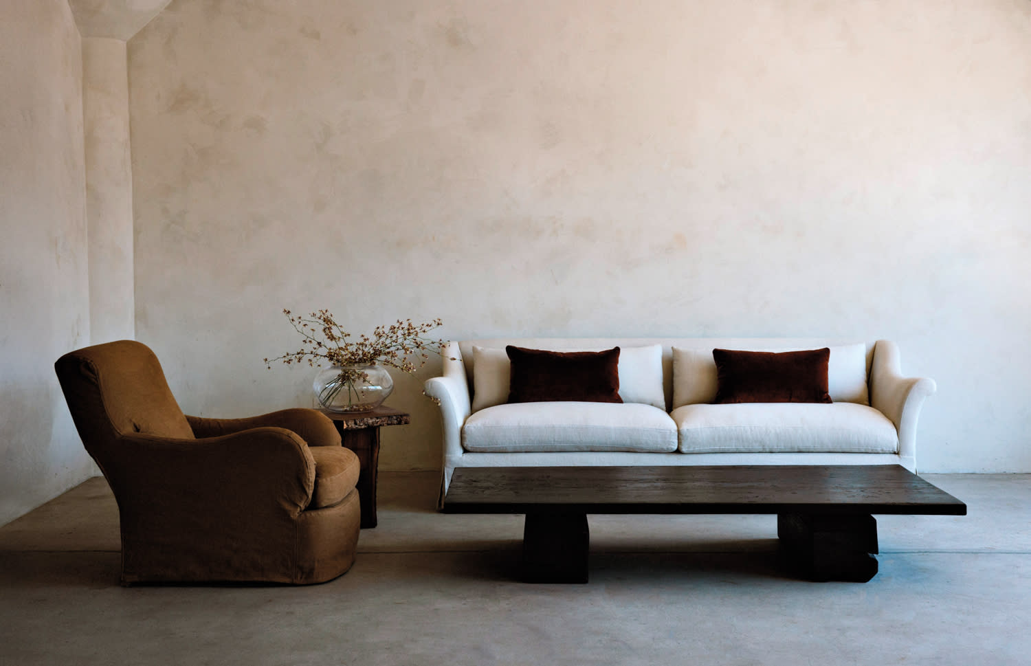 modern organic living room vignette