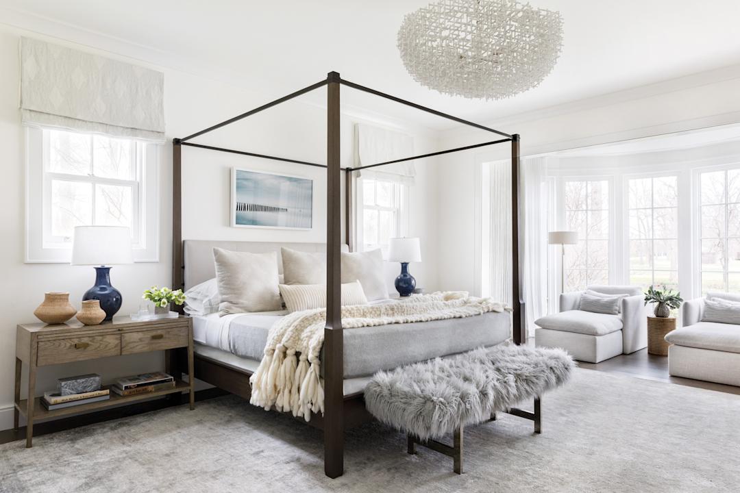 Image showcasing Plush Textures + Soft Colors Fill A Contemporary Chicago Home | Luxe ...