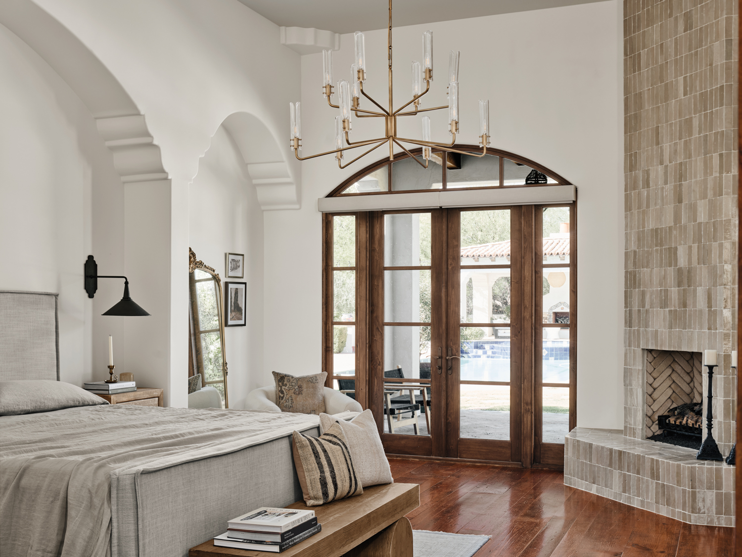 This Spanish Colonial-Style Home In Arizona Gets A Bright New Look | LUXE  Interiors + Design, image size:1500x1125