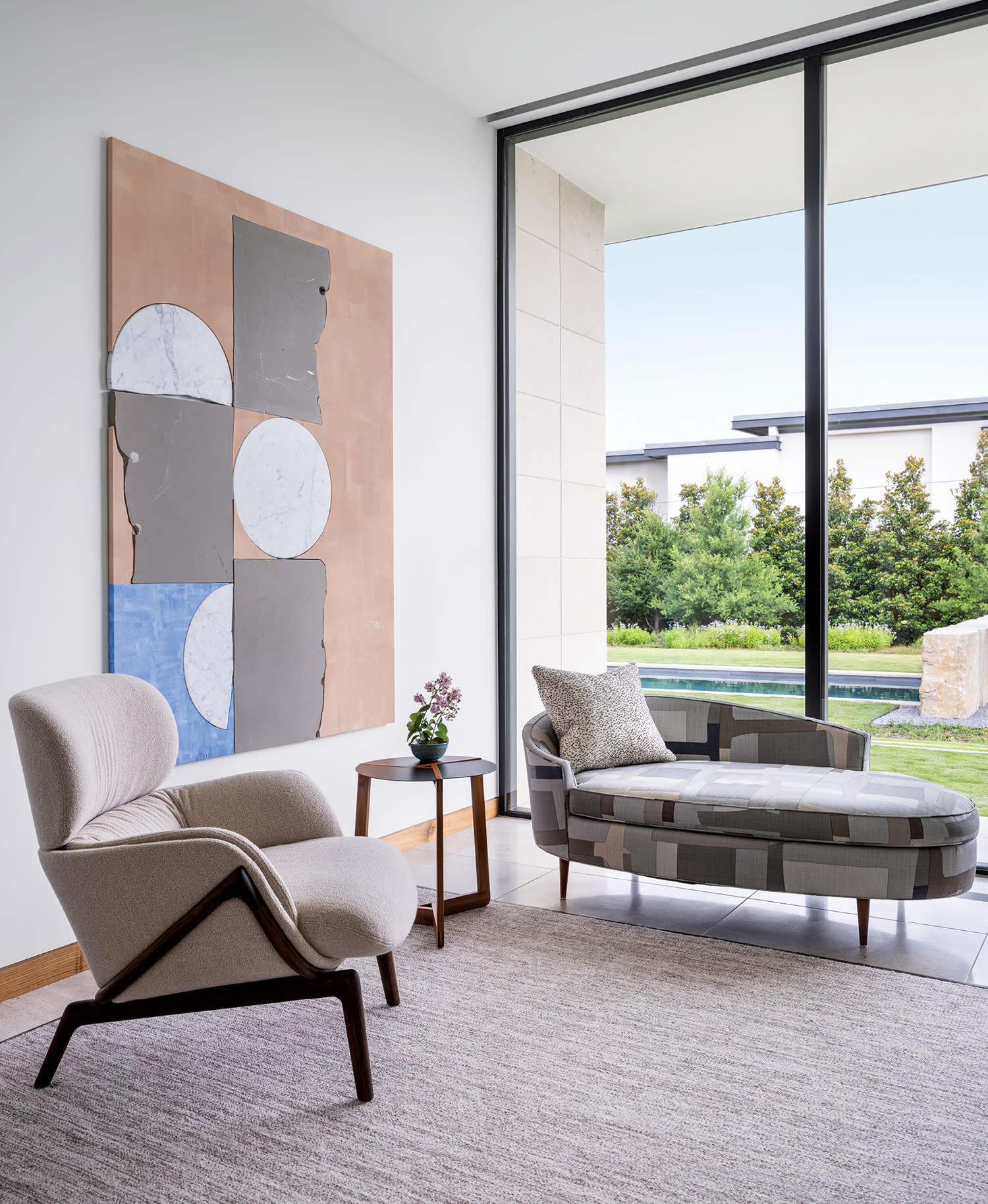 seating area in a primary suite with vintage furnishings