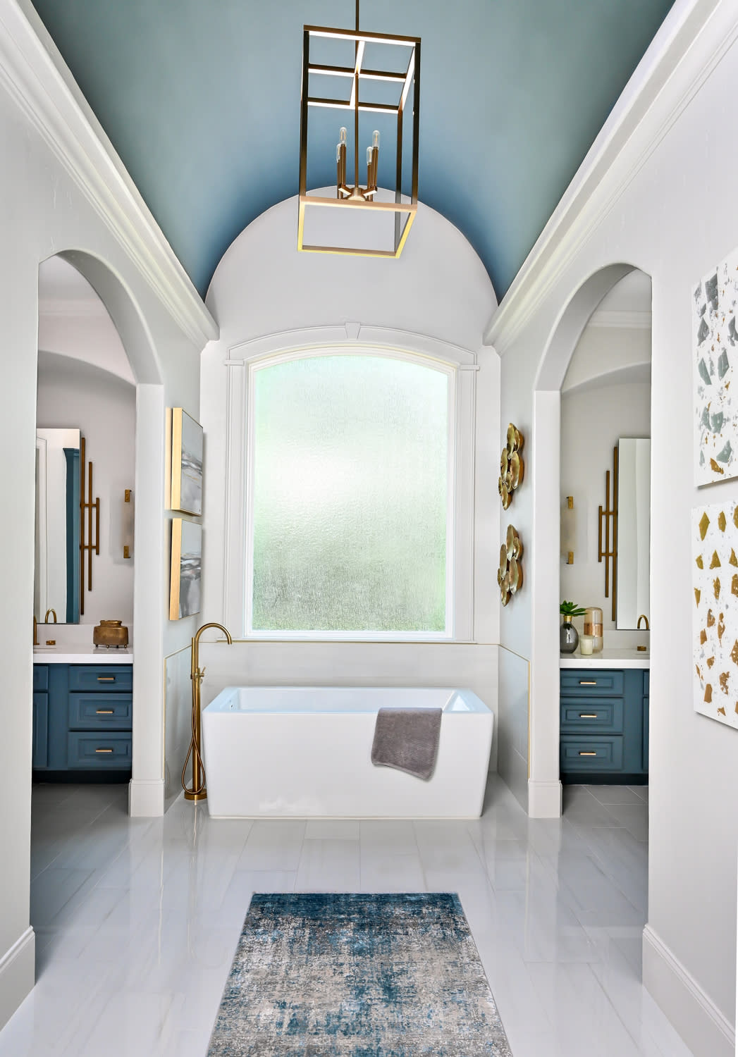 blue and white luxurious bathroom