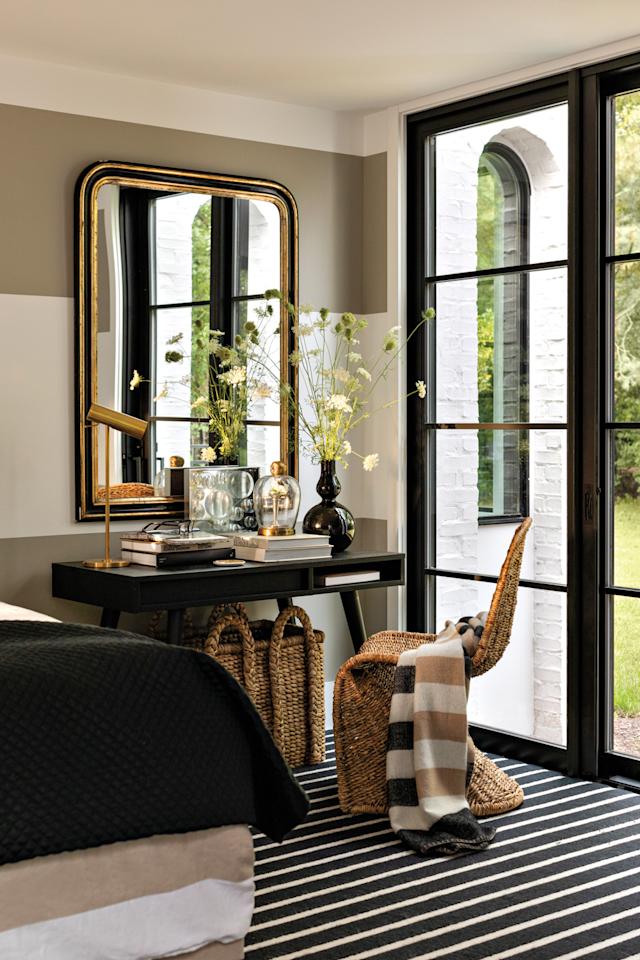 A Bold Renovation Reinvigorates This Landmark Chicago Home | Luxe ... - Chicago Custom Home Renovation Costs