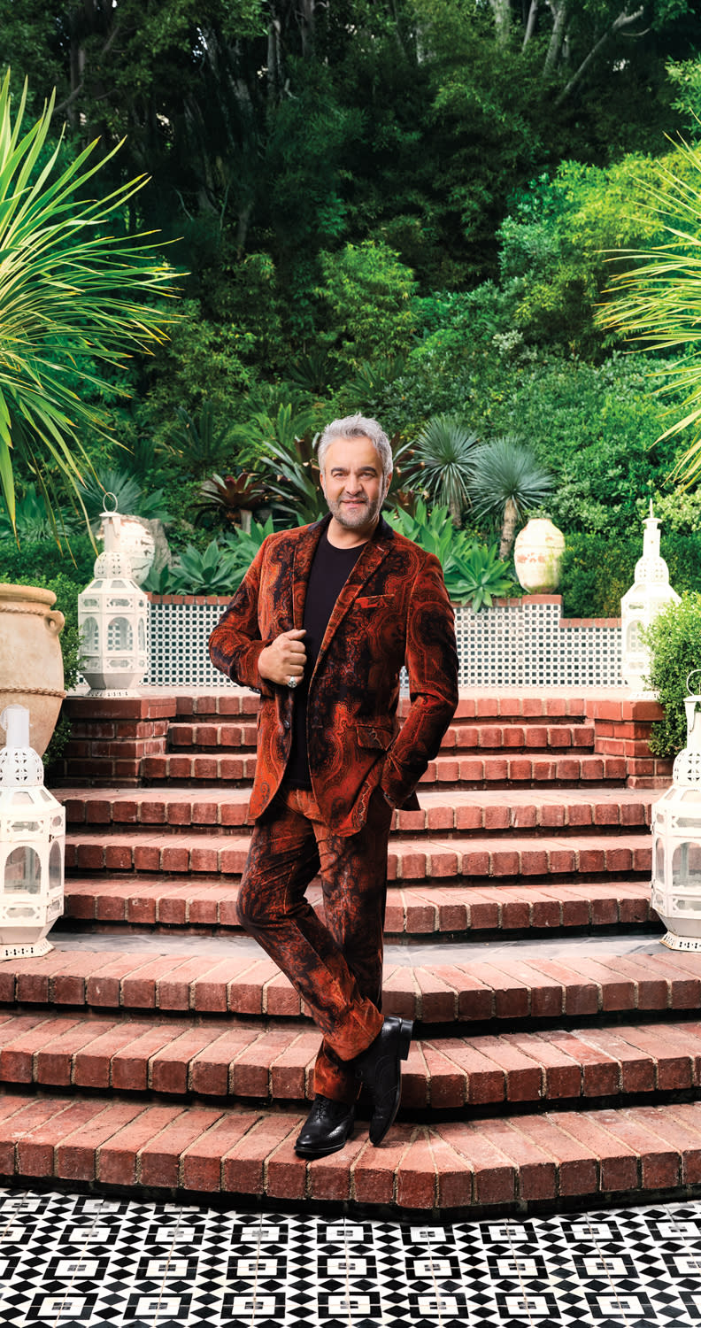 martyn lawrence bullard on steps of his hollywood home