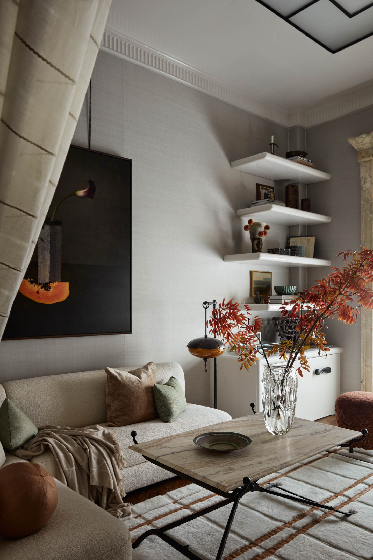 cozy lounge area in the Kips Bay Show House in Dallas 2025