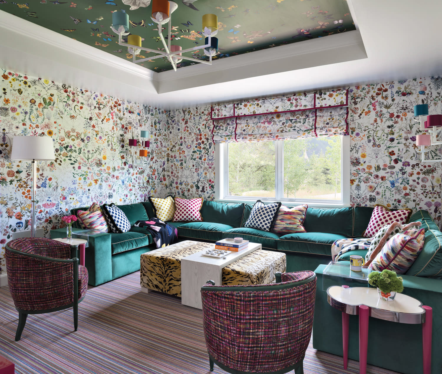 Taking Chances On A Colorado Cabin With A Plethora Of Pink | LUXE ...
