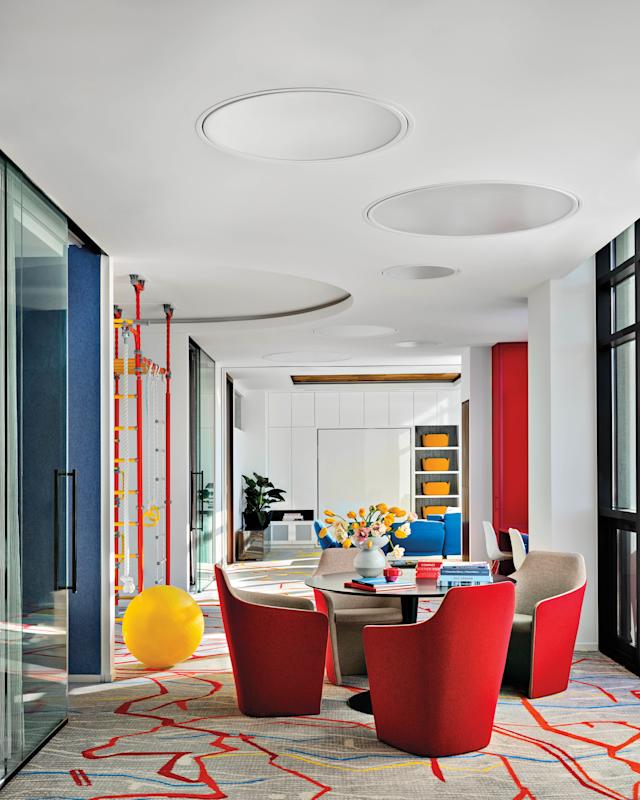 Discover A Showstopping Denver Penthouse With Bold Hues | Luxe ... - Unique Penthouse Apartment Bold Design