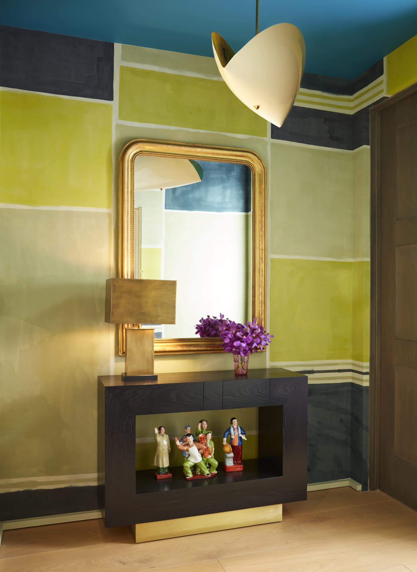 Oliver Furth Porter Teleo wallpaper powder room