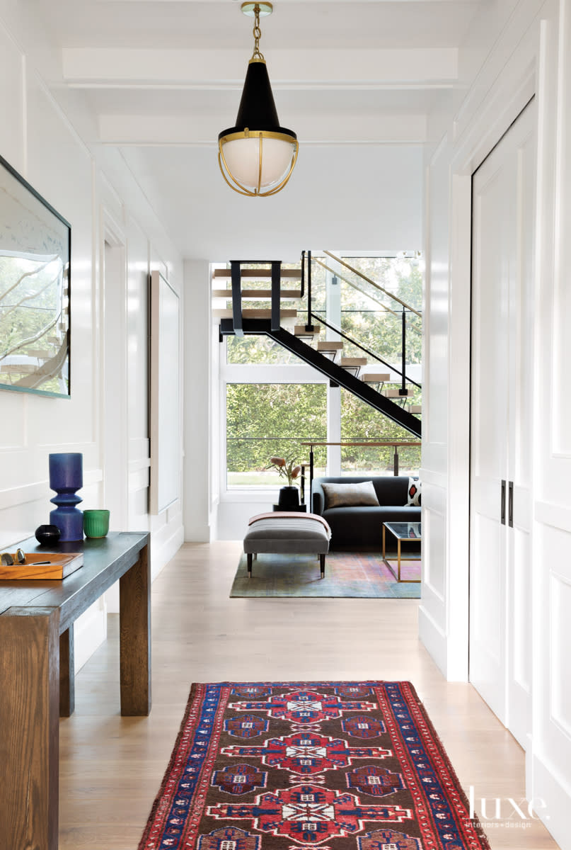 entry way to transition into the living room