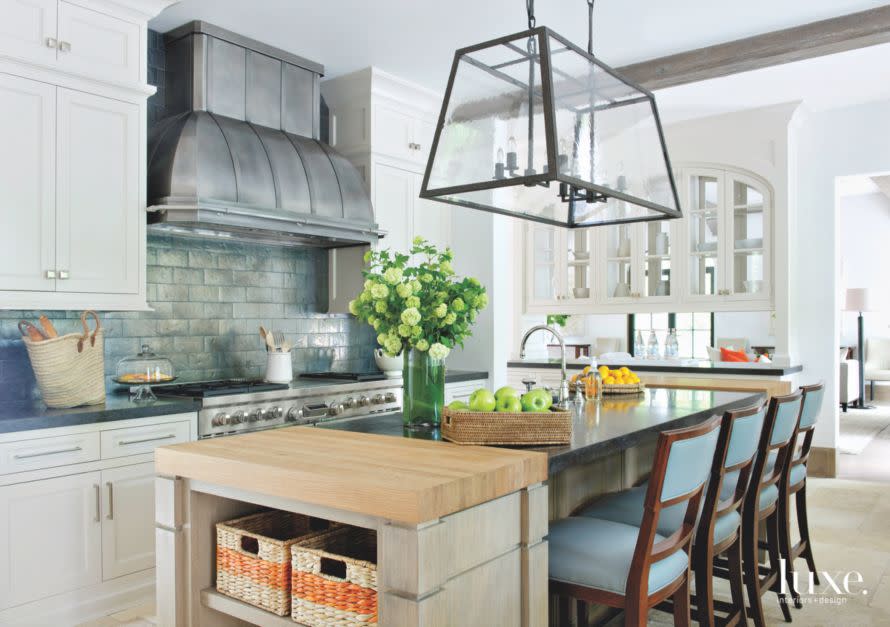 15 Kitchens Ideal For Cooking A Big Family Dinner