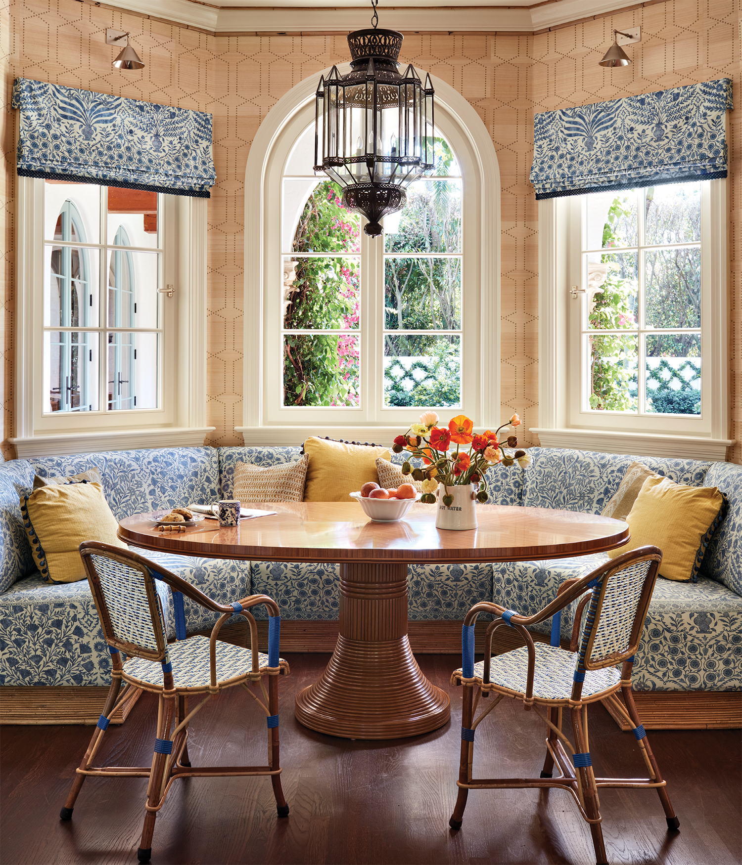 classic breakfast nook