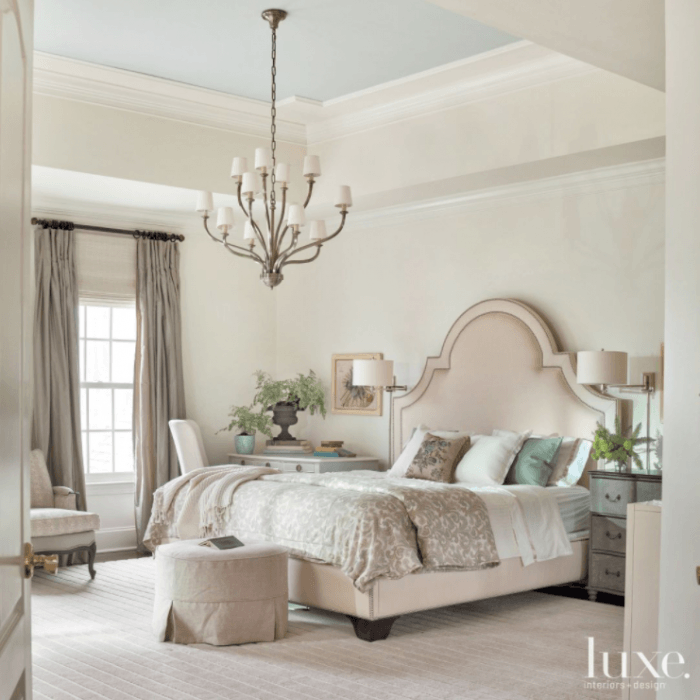 14 Sumptuous Headboards