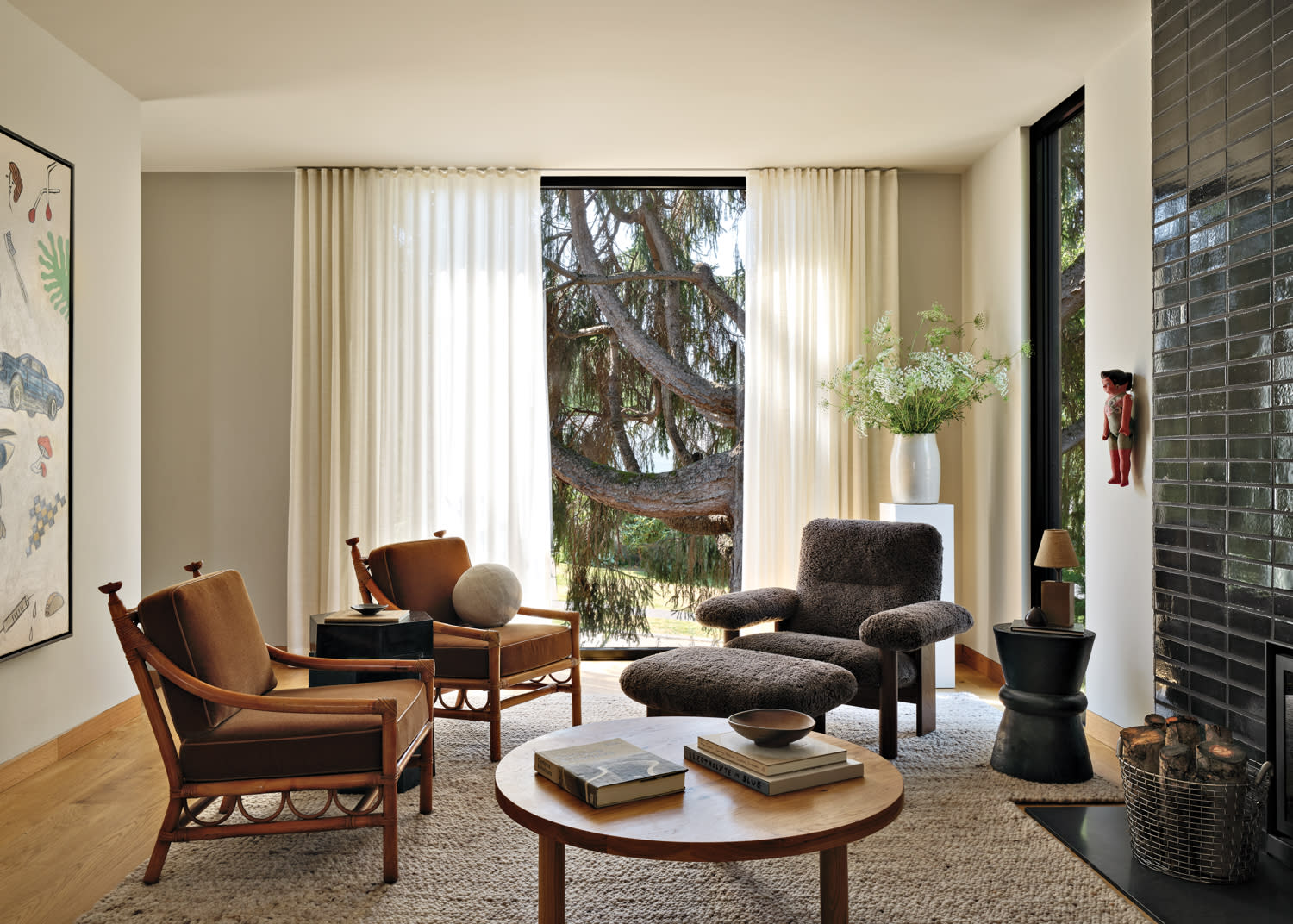 earthy, minimalist living room 