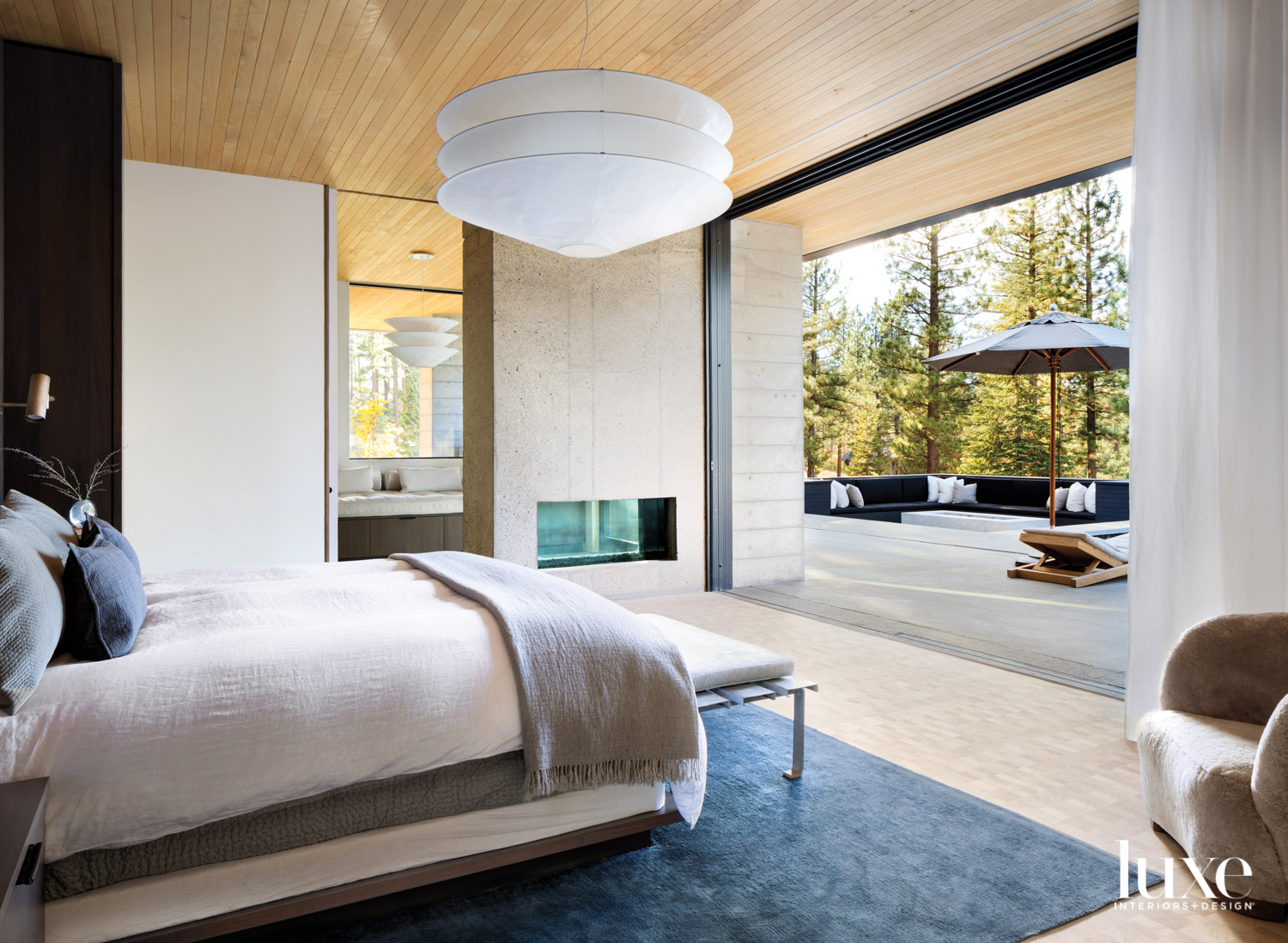 wellness room with zen bedroom facing views