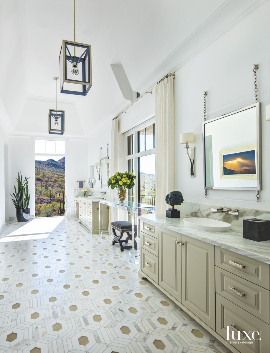 Nods To California Infuse This Silverleaf Abode | Luxe Interiors + Design