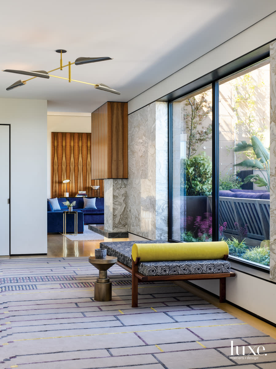 Picture of A Manhattan Penthouse Offers Light, Space & Gardens | Luxe Interiors ...