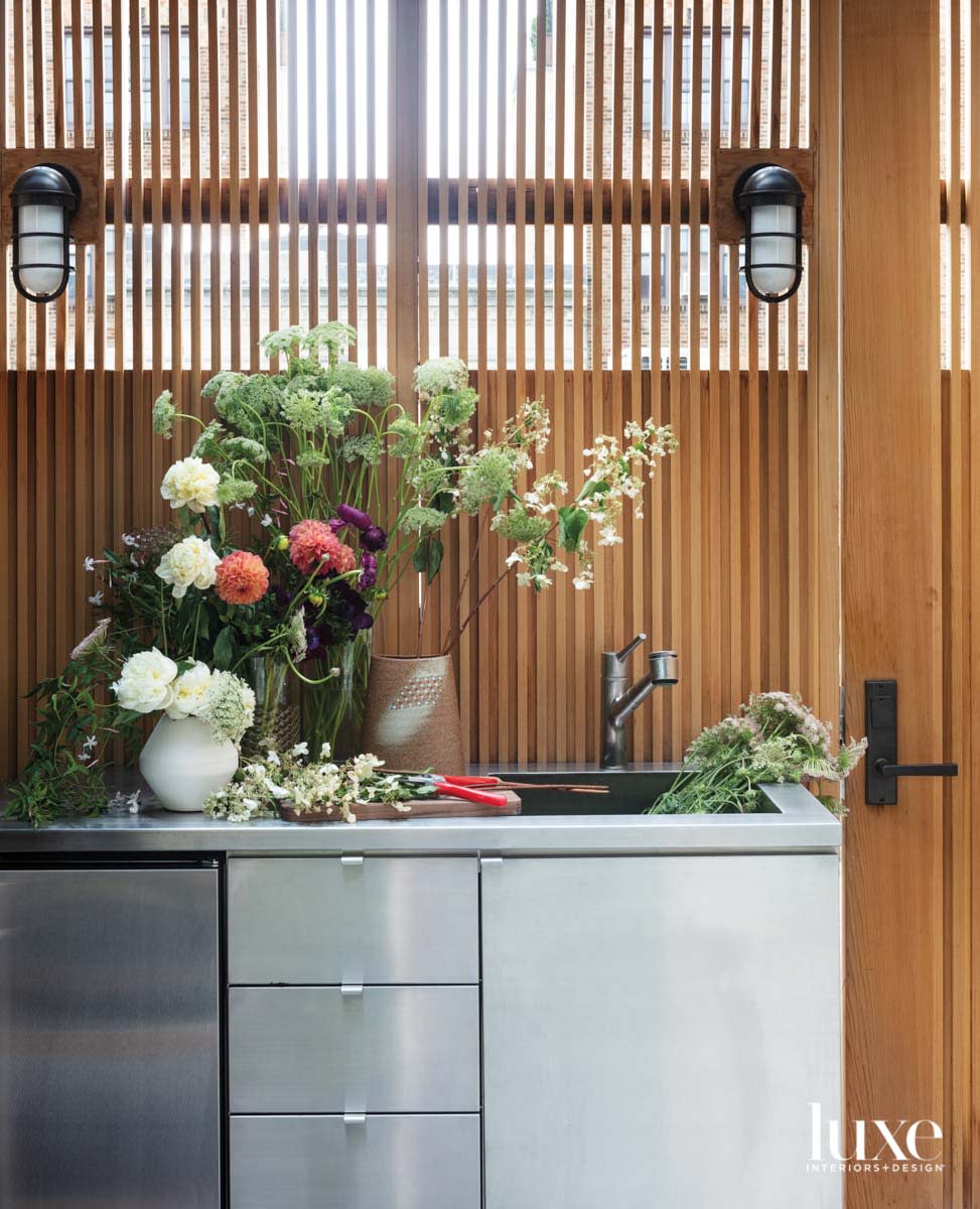 wood screen pergola