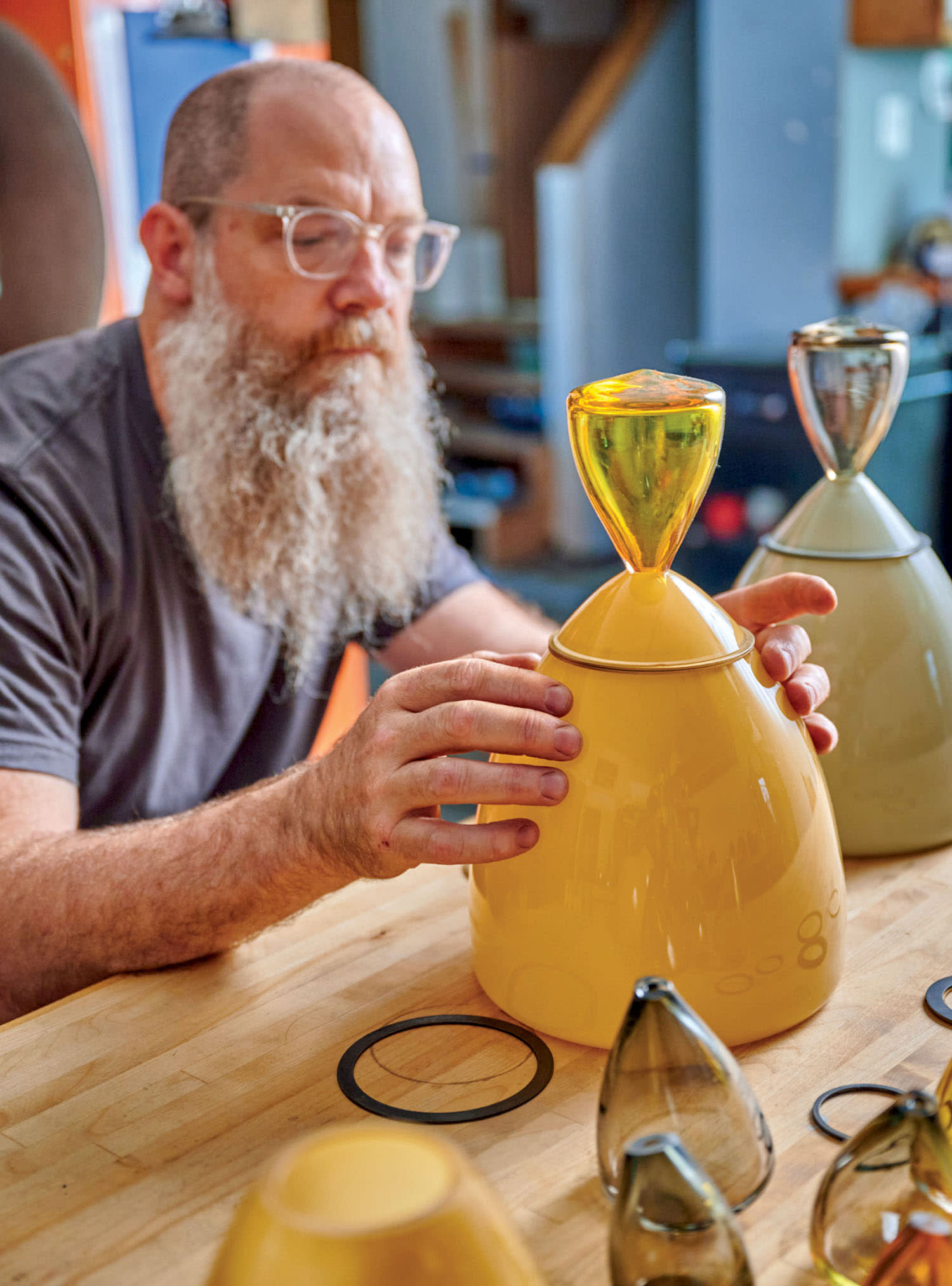 glassmaker Lynn Read