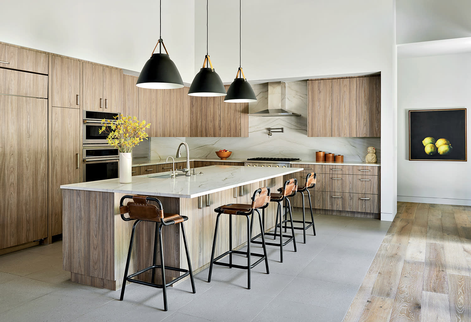 light and bright kitchen with quartzite countertops