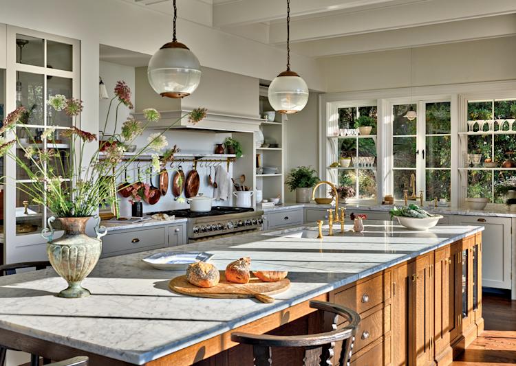 Behind A Classic Kitchen + Bath That Channels Old-World Charm | Luxe ...