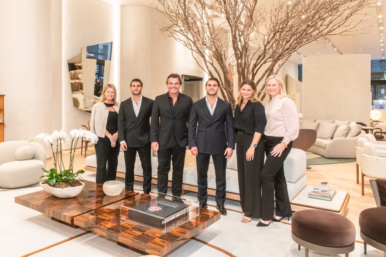 Trish Kirsch, Bruno Bacchi, Paulo Bacchi, Pietro Bacchi, Sarah Shelton, and Kara
Pfeiffer