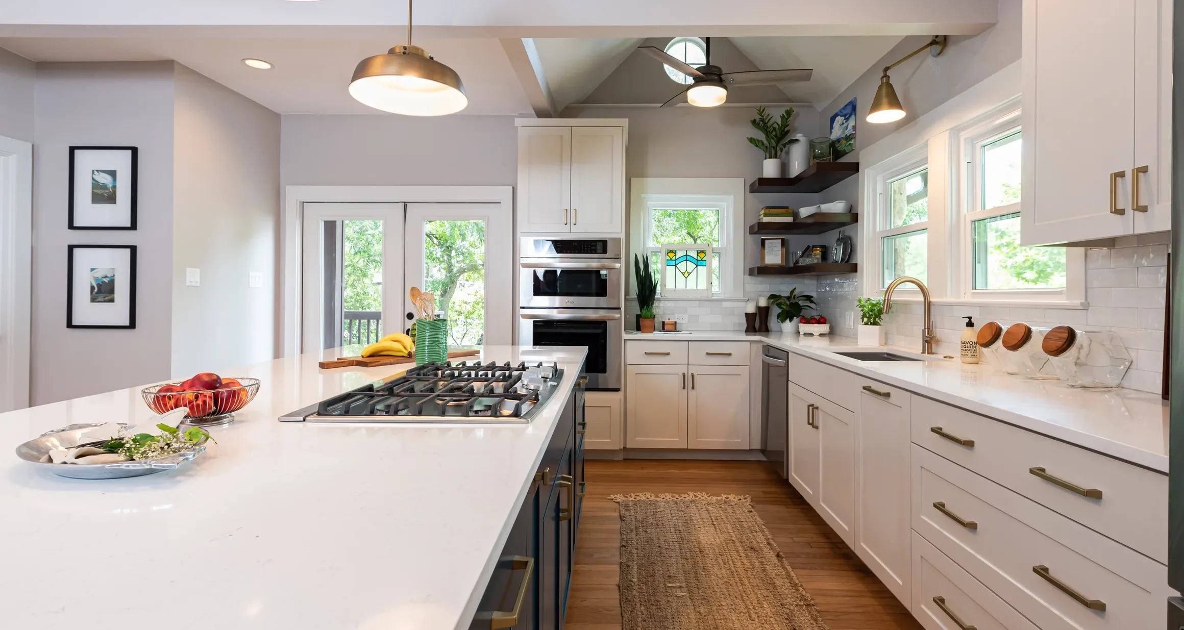 Open and inviting kitchen design. 