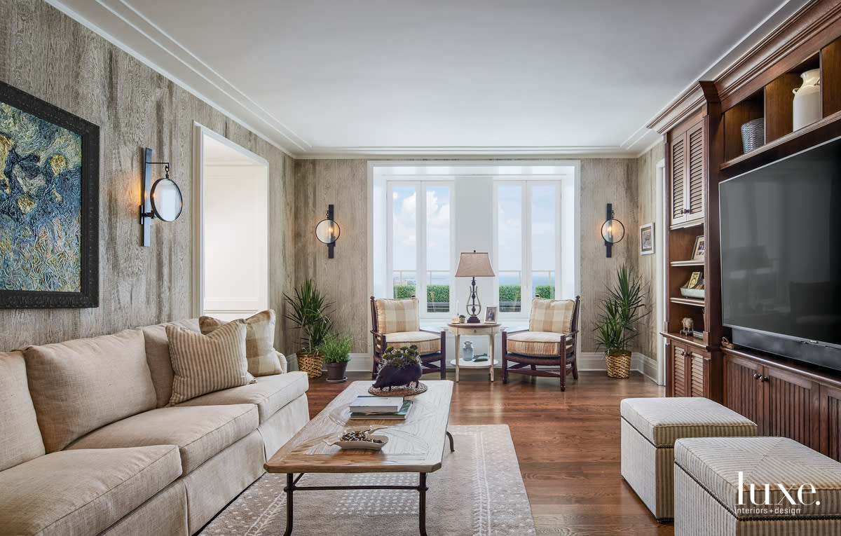 Picture of A City Penthouse Embraces A Rustic Yet Elegant Look | Luxe Interiors ...