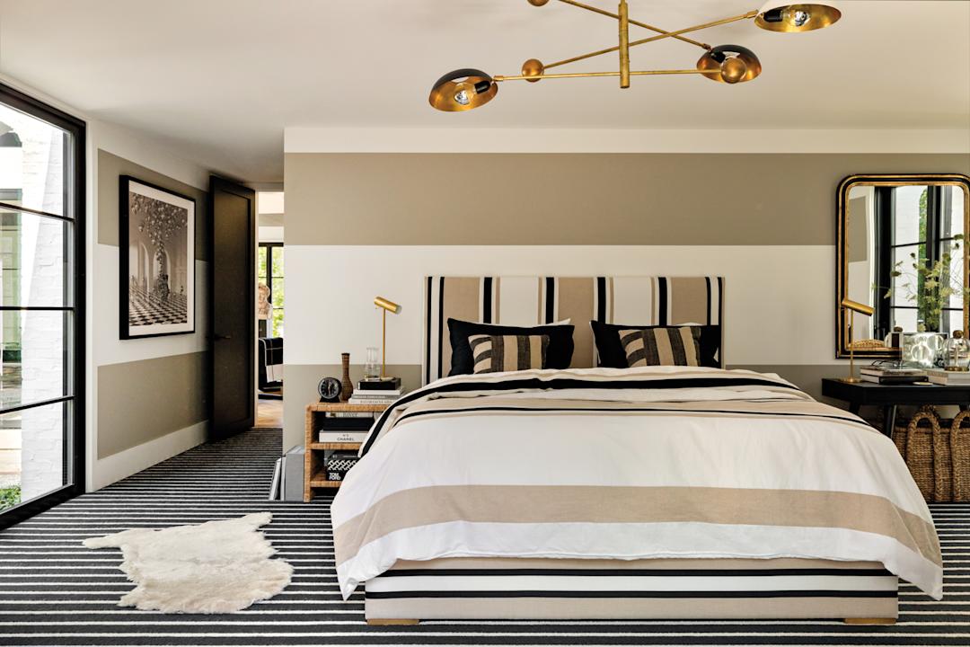 A Bold Renovation Reinvigorates This Landmark Chicago Home | Luxe ...