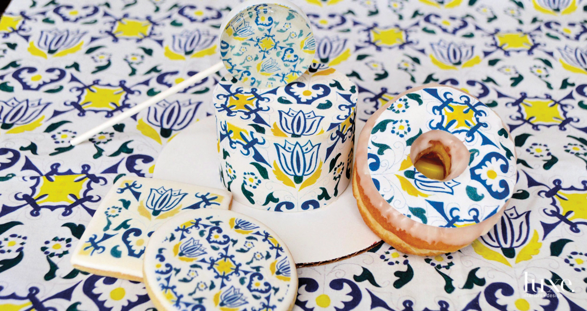 The entertaining maven established herself as the ultimate maximalist with her decorative and edible sheets for cakes, doughnuts and other delicious bites.