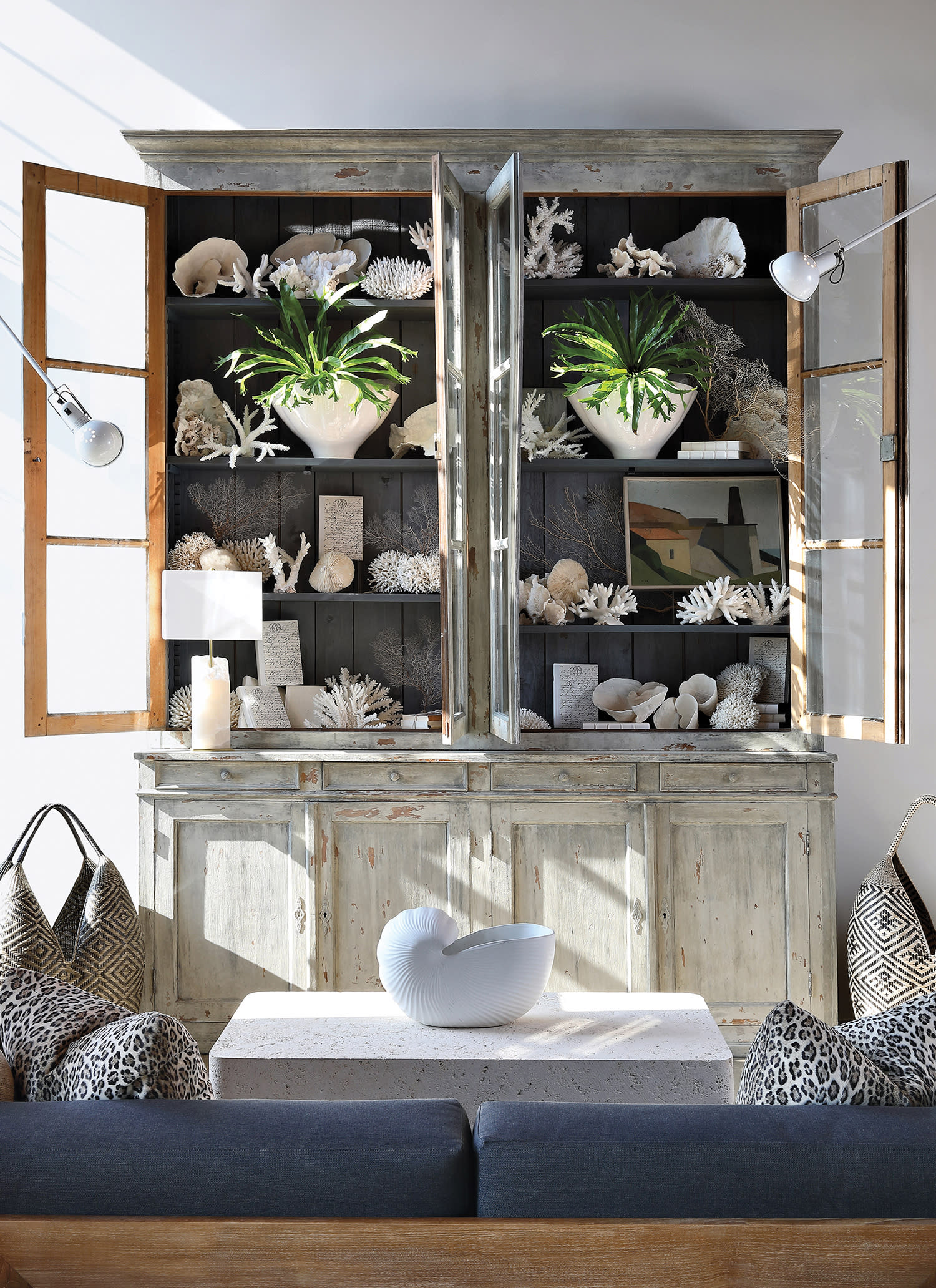 coastal home goods vignette at The Iron Gate in Tennessee