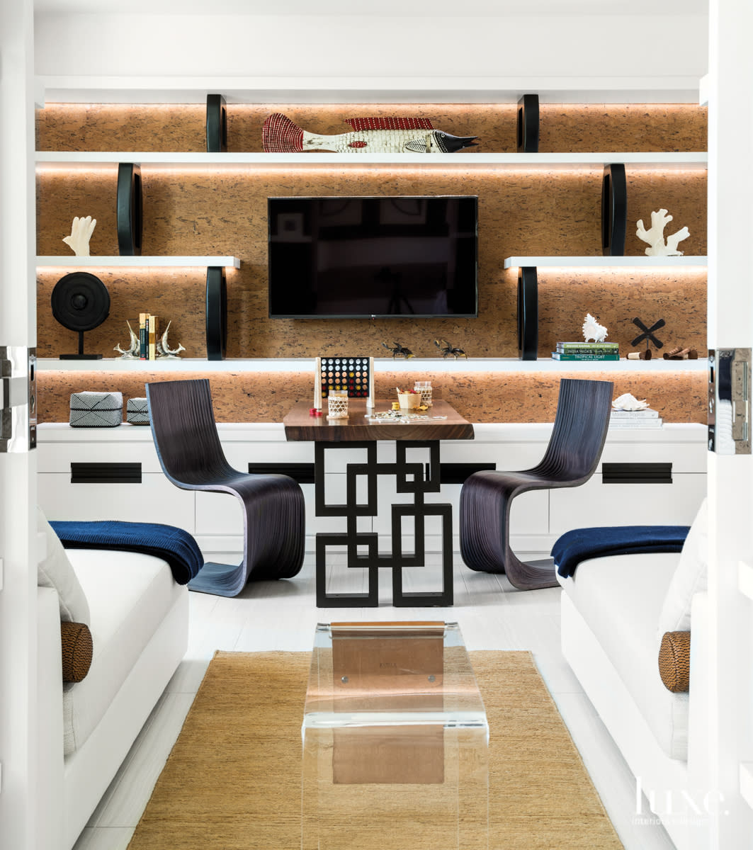 study with cork wallcovering