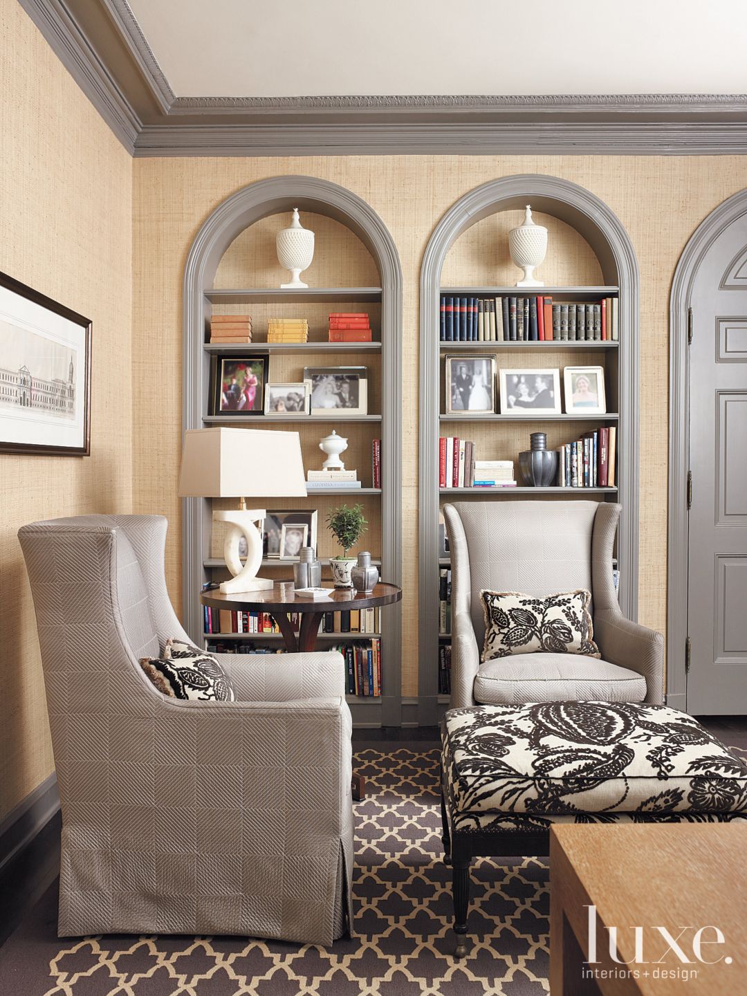 Library with Cloth Wallcovering | Luxe Interiors + Design