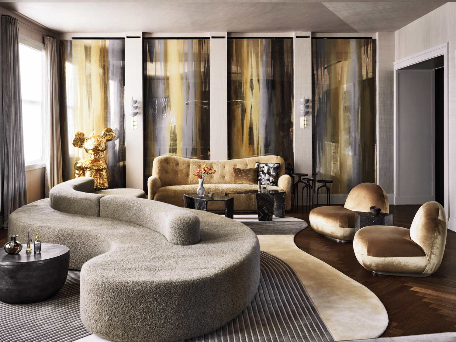 Stunning Gotham Penthouse Style image