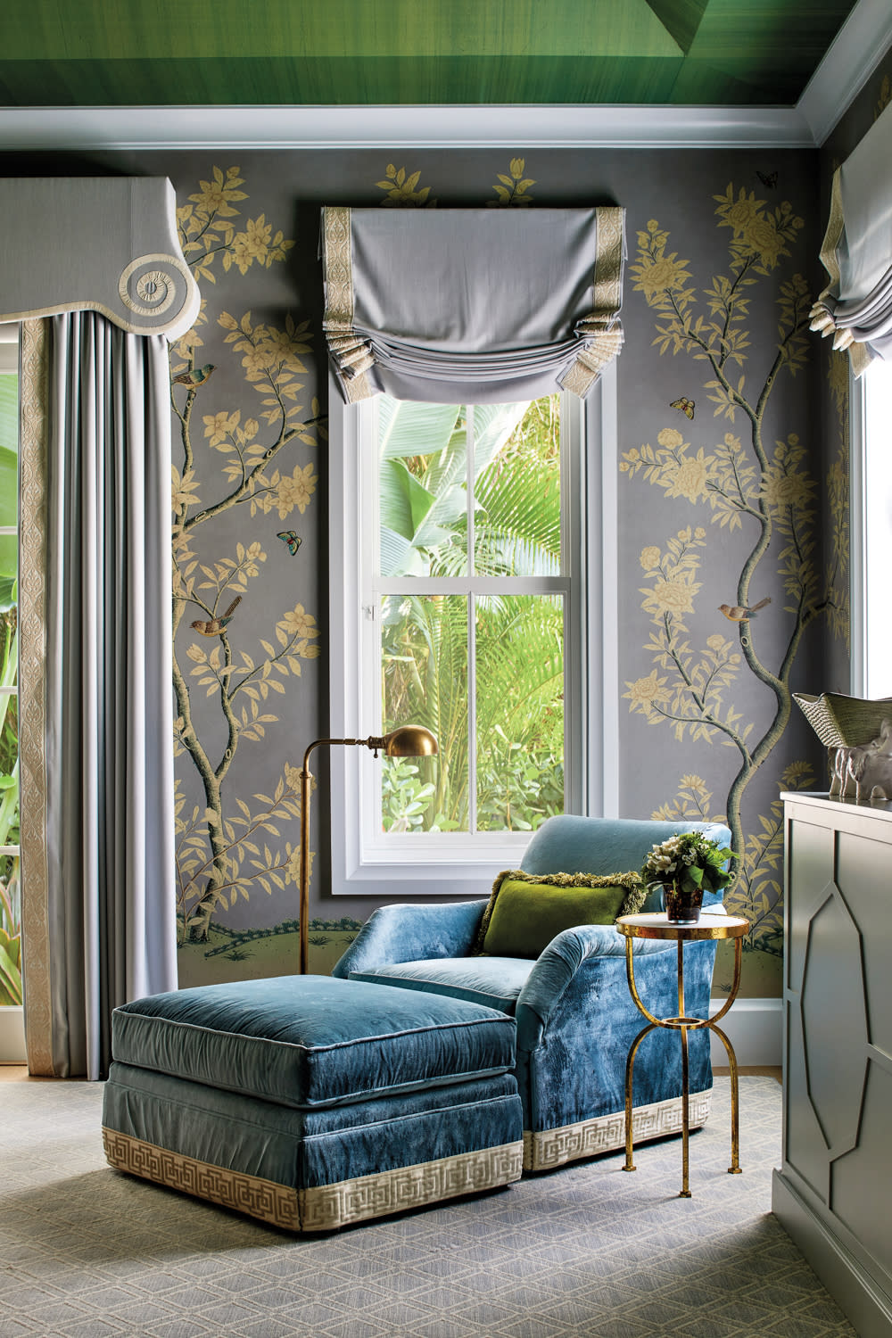 gray wallpaper with yellow tree motif