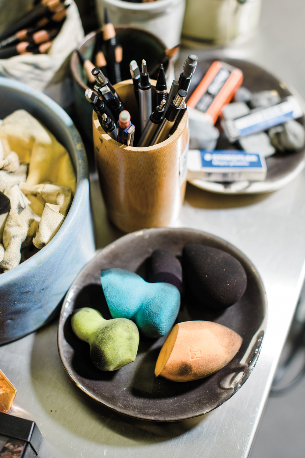 lava thomas studio art supplies