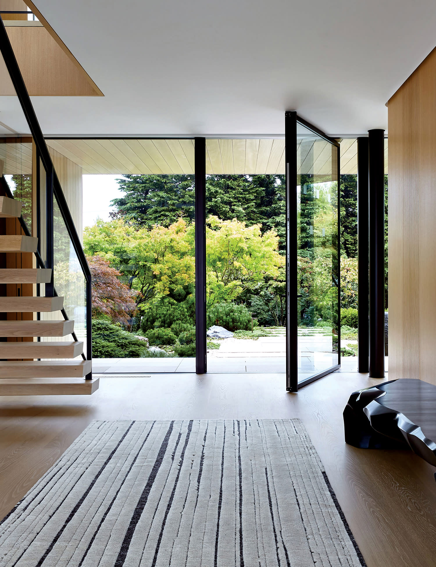 entryway of a minimalist Modernist home 