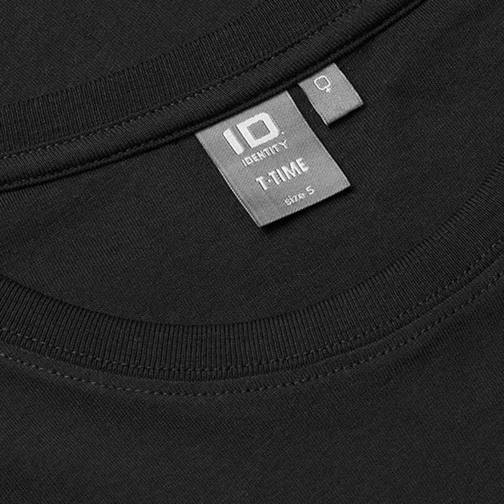 T-Time T-Shirt Women - neck label macro