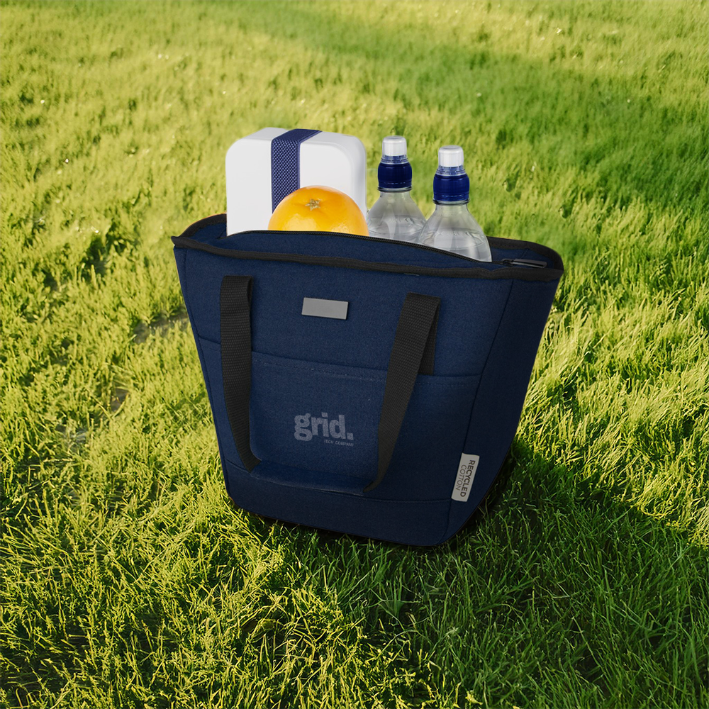 joey9cangrscanvascoolerbag setting1