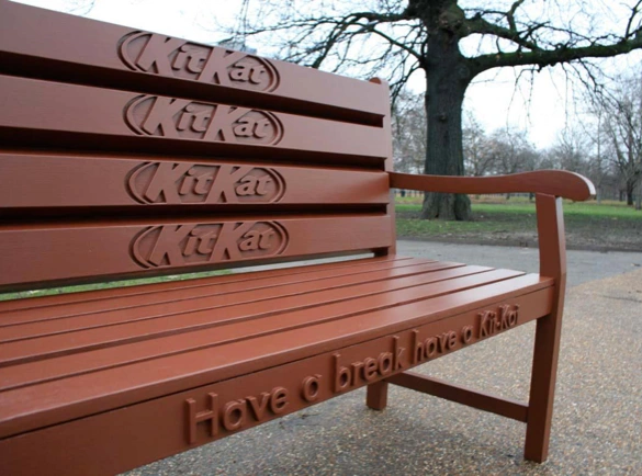 Street-Furniture-Advertising