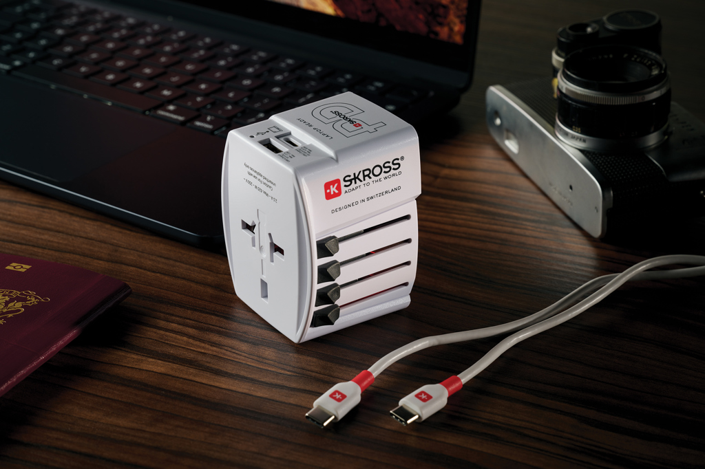 skrossworldtraveladaptermuv65wpdwithusbccable - supplier