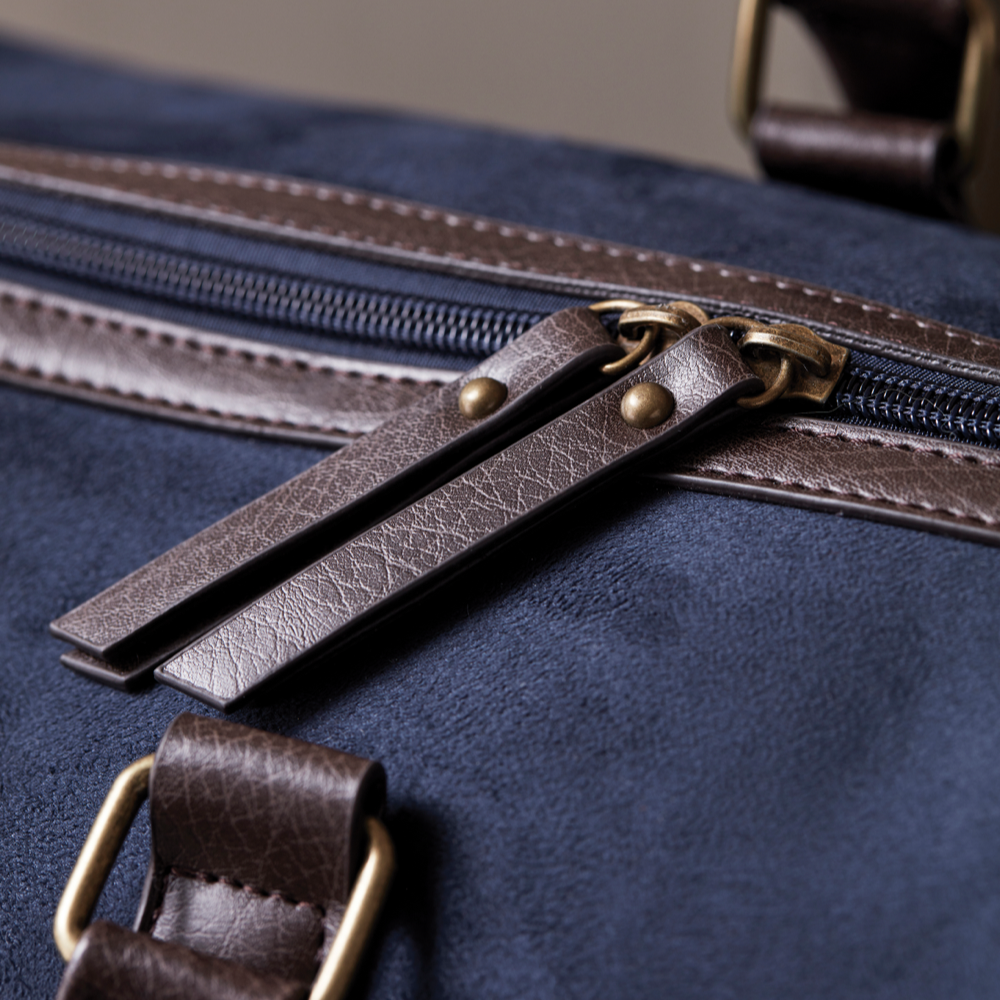 VINGAhuntonweekendbag PDP Copy 2