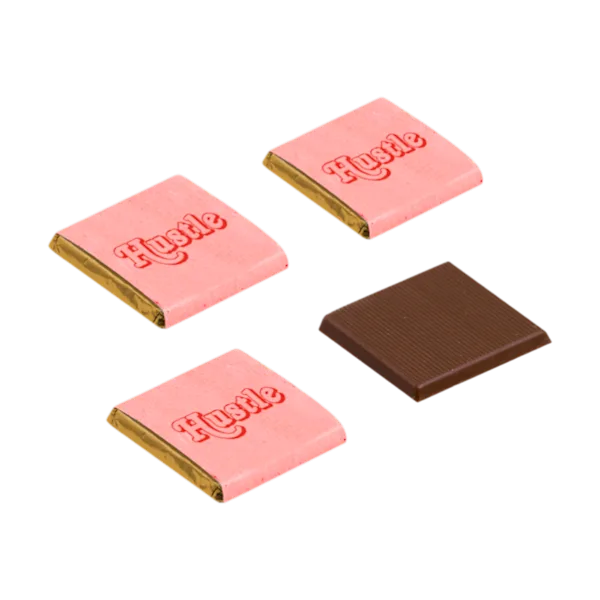 Quadrotti al cioccolato con carta riciclata