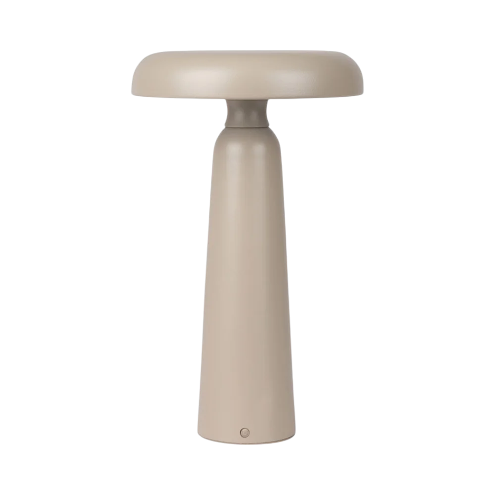 PDP - vingaaveryrcstablelamp square #00000000 background