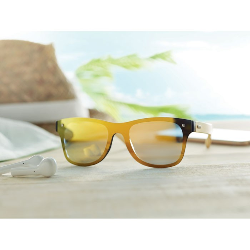 PDP - alohasunglasseswithmirroredlens square original background