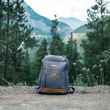 Impact AWAREβ’ Mochila para portΓ‘til de lona reciclada HelloPrint