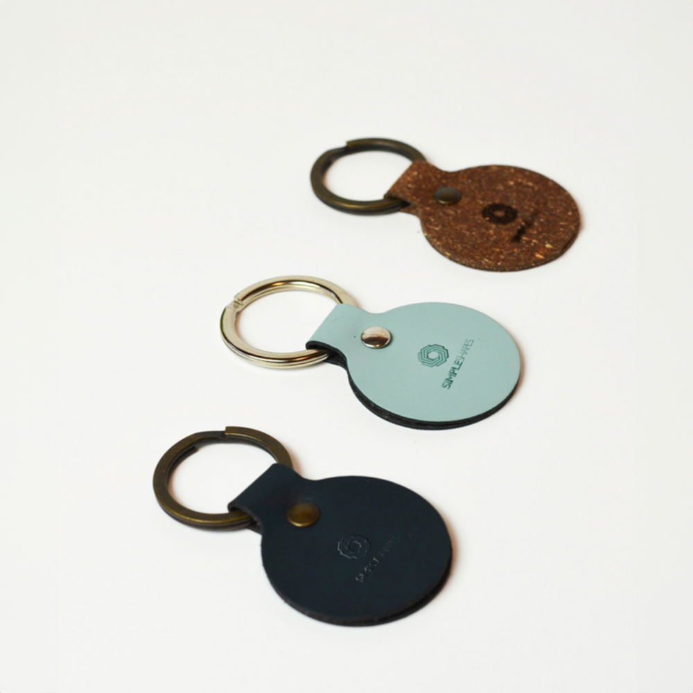recycledleatherkeyringround setting 1