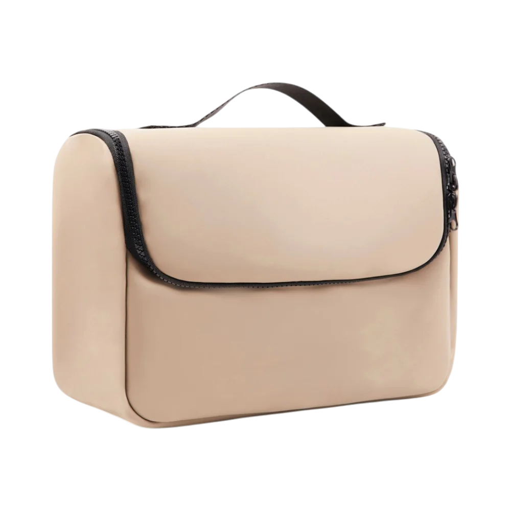PDP - vingabaltimoretraveltoiletrybag square #00000000 background
