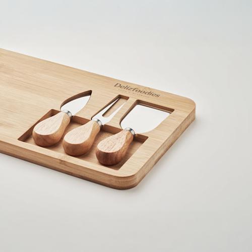 glenavybamboocheeseboardset setting2
