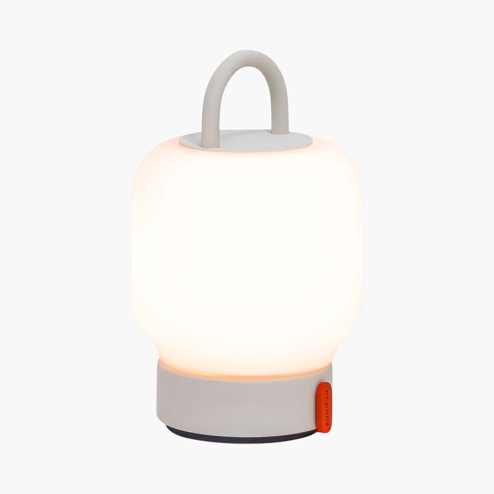 PDP - kooduuloomeportablelamp square #F8F8F8 background