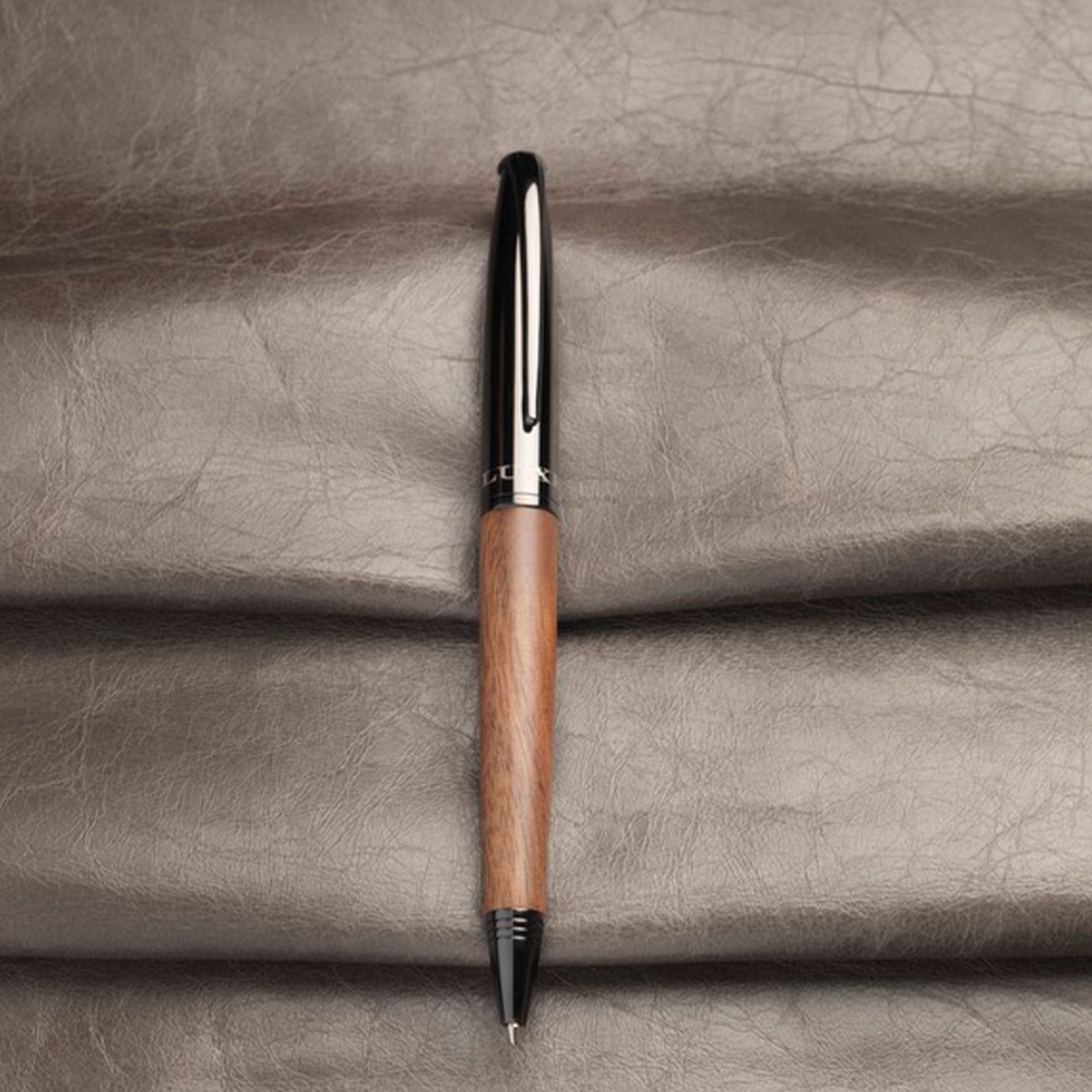 Loure wood barrel ballpoint pen PDP