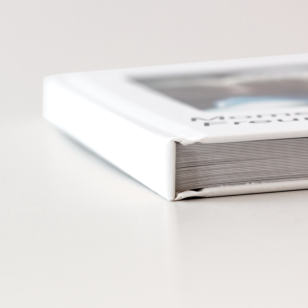 Photobook A4 portrait PDP Copy 4